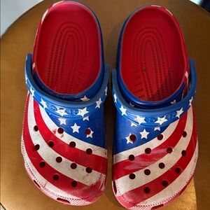 CROCS Red White Blue Mens 6 Womens 8